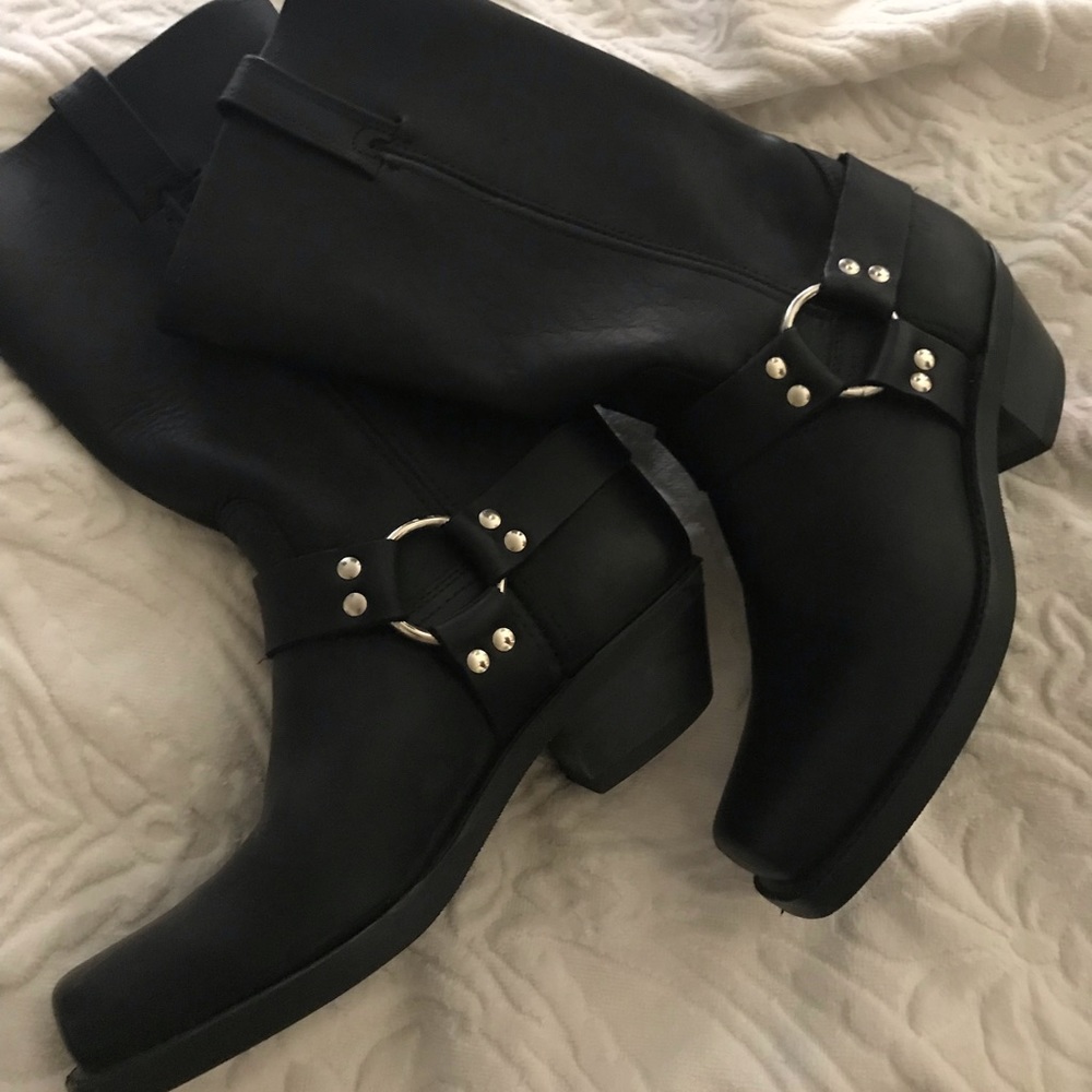 Frye black harness moto boots size 8.5